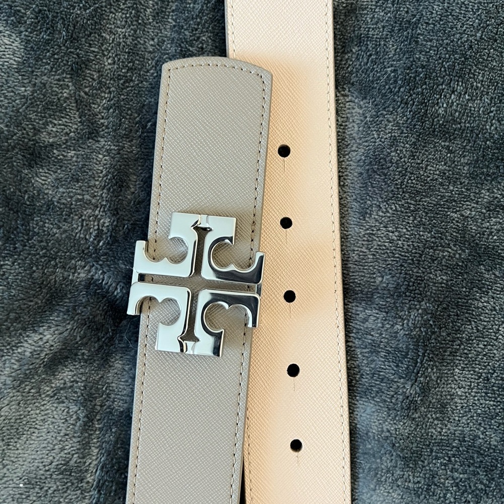 Tory Burch gray leather belt